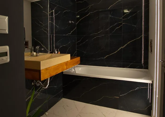 The Knightly Guest Bucureşti